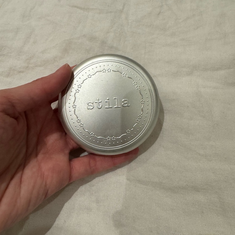 Stila empty refillable makeup compact